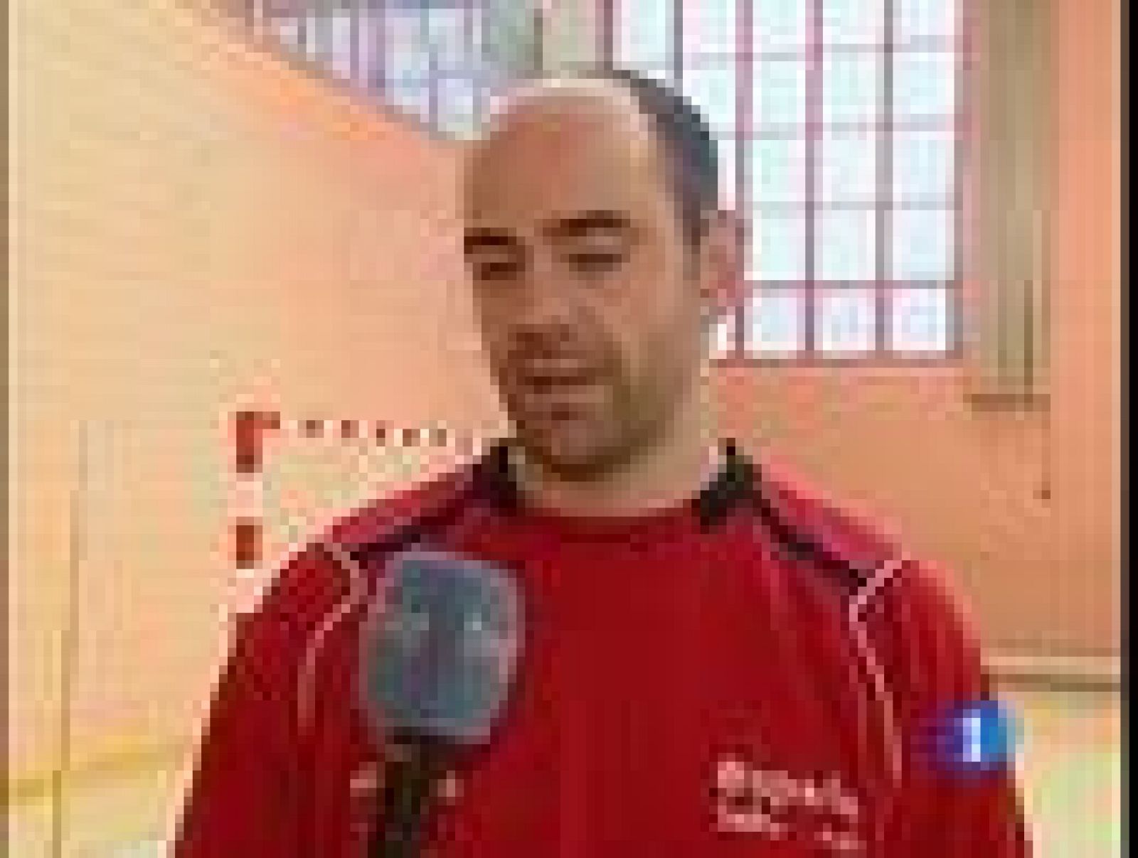 La selección española de balonmano preprara el Mundial que comienza en enero y este martes tiene un compromiso amistoso ante Portugal, que podrá verse en directo por Teledeporte y RTVE.es. Los hombres de Valero Rivera han recibido la mala noticia del