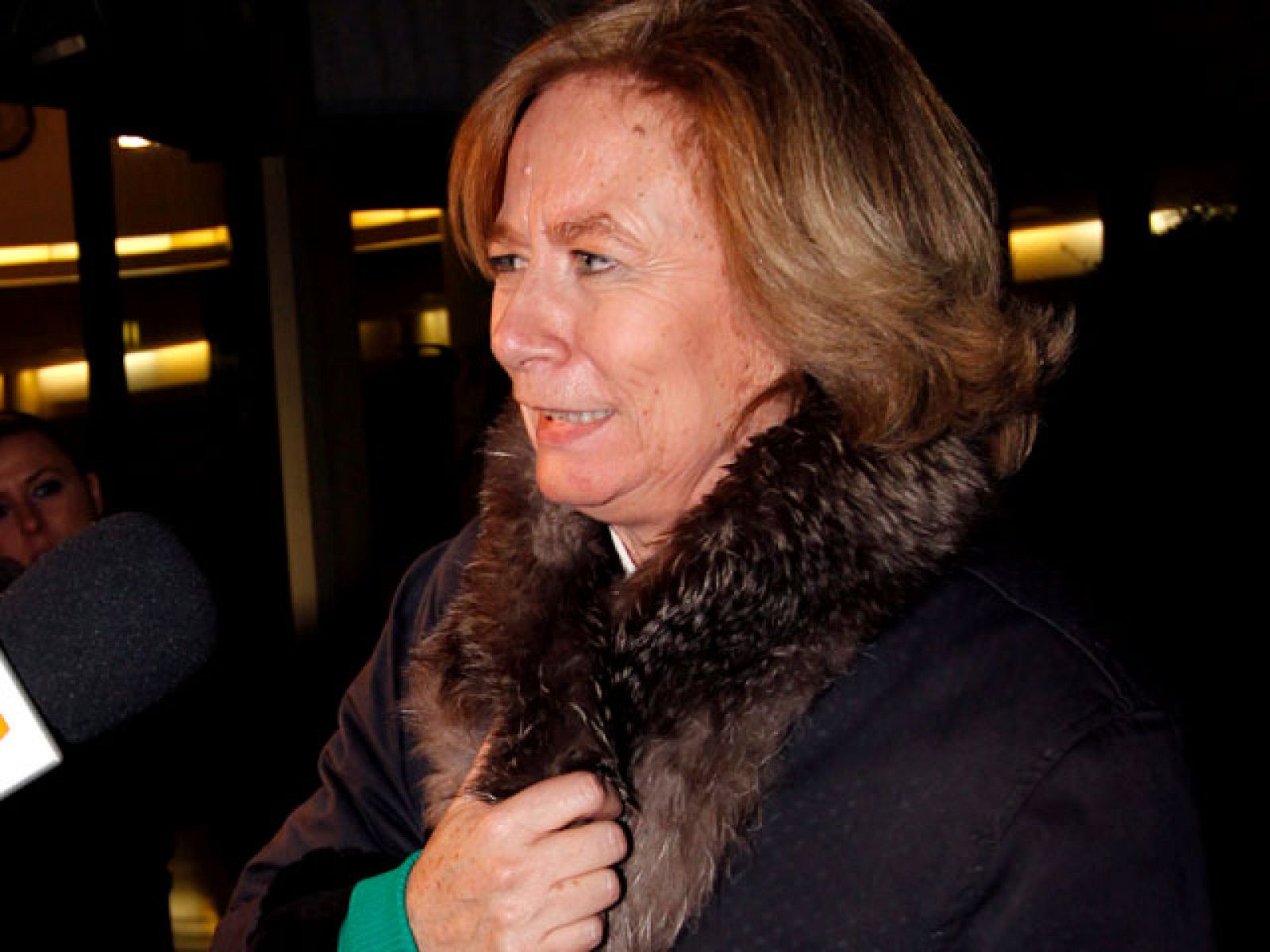 Familiares y compañeros de profesión despiden a Luis Mariñas | Ver