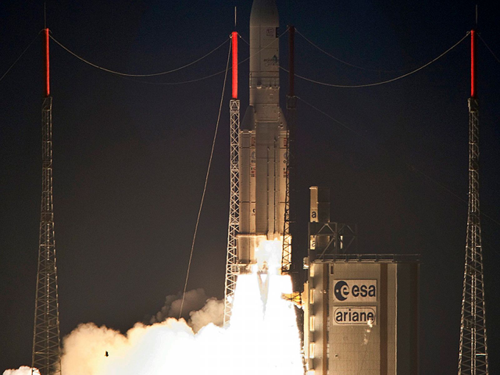 Despega el cohete Ariane-5 rumbo al espacio
