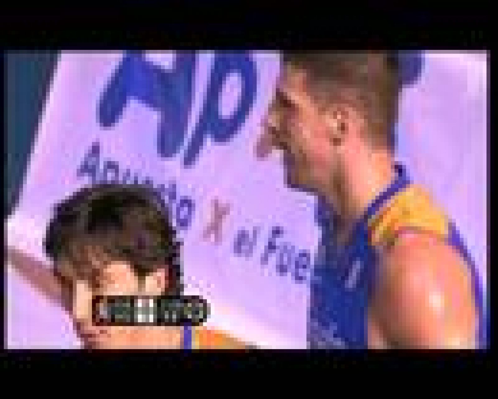 El Baloncesto Fuenlabrada ha conseguido una gran victoria ante el Asefa Estudiantes por 72-65, que le acerca a Copa del Rey. Los fuenlabreños supieron aguantar las acometidas colegiales