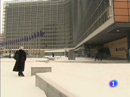 Telediario 1 - Los retos económicos de 2011 para la UE