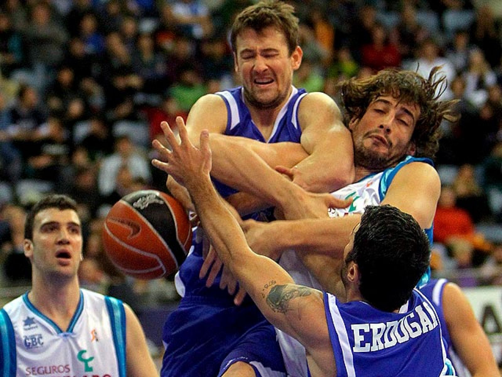 Lagun Aro 56-61 M. Alicante - Baloncesto en RTVE | Ver