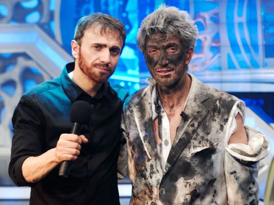 Especiales Nochevieja con José Mota - Hormiguero con Mario Barbas Llosa