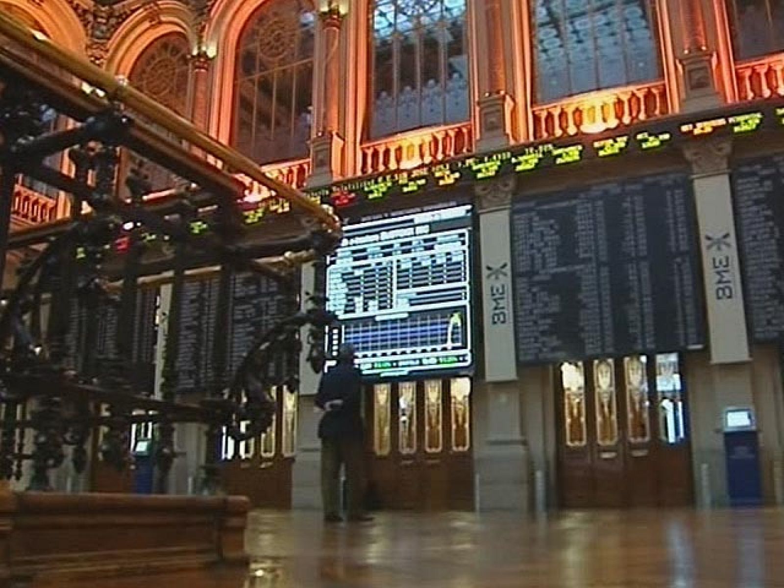 El Ibex 35 sube un 0,3% y cierra en los 9.888,30 puntos | Ver