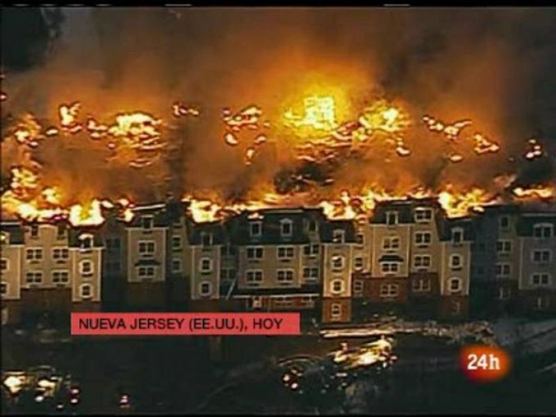 Espectacular incendio en un edificio de Nueva Jersey