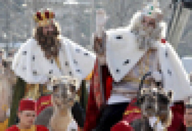 Últimos retoques para que las cabalgatas de los Reyes Magos estén perfectas el 5 de enero