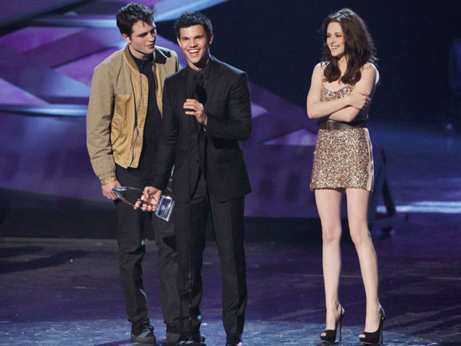 Los protagonistas de la saga "Crepúsculo" y Johnny Depp entre los favoritos del público | Ver