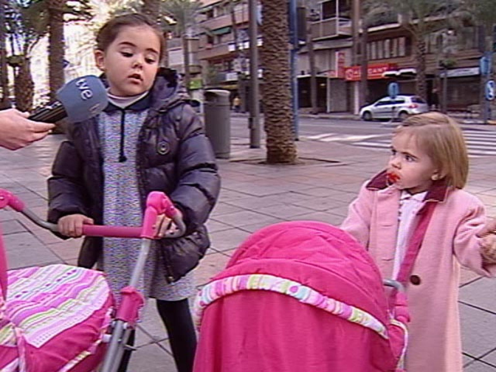 Telediario 1: Estrenando juguetes | RTVE Play