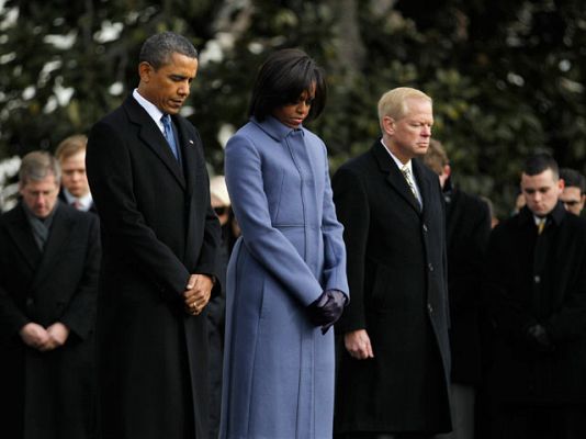  - Minuto de silencio por las víctimas