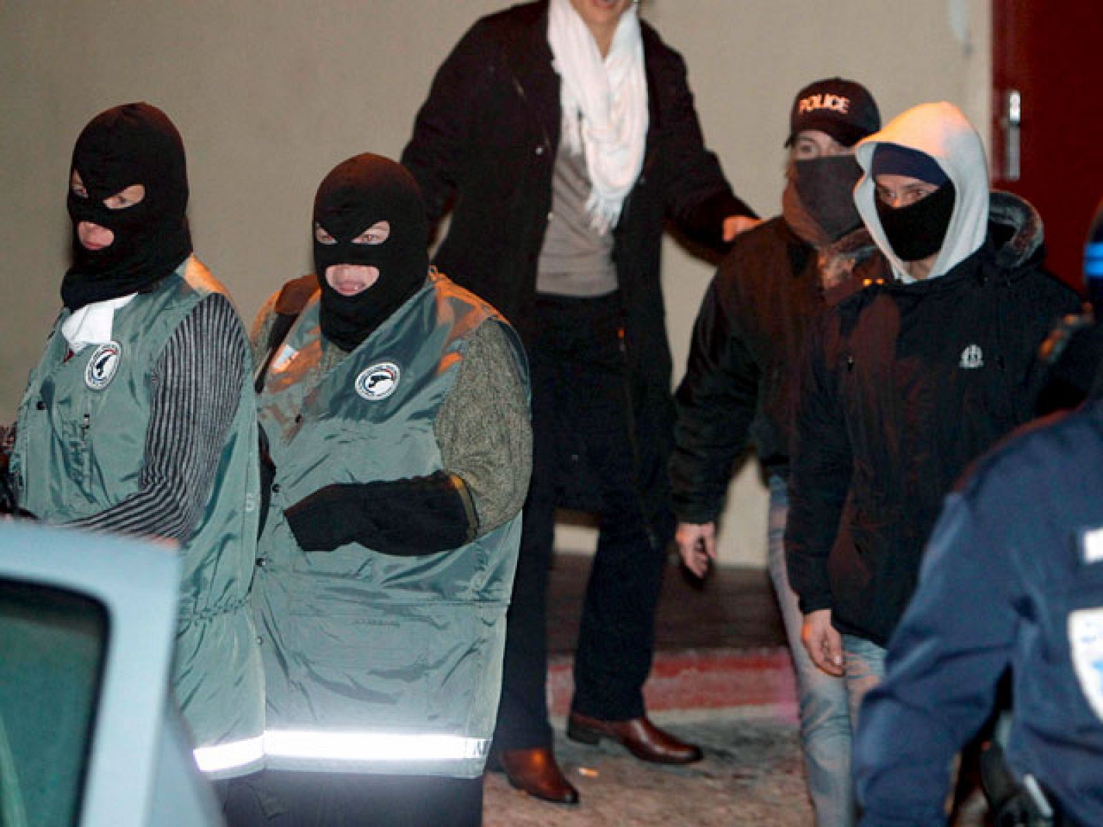 Telediario 2 en cuatro minutos - 11/01/11 | Ver