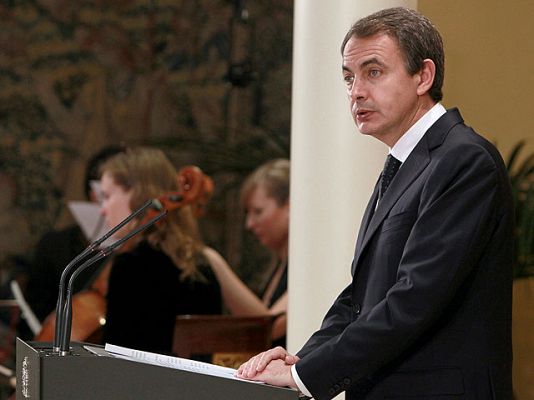  - Zapatero: "Llegará el fin de ETA pero la memoria de las víctimas no se extinguirá"