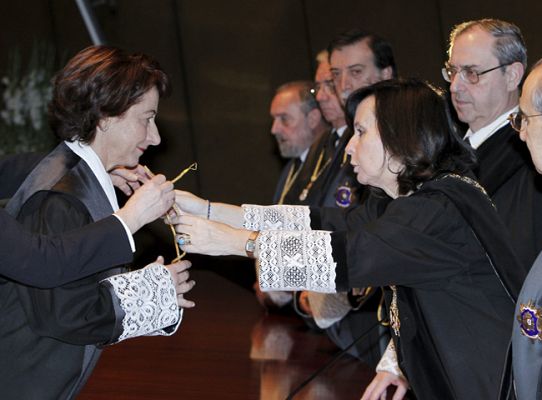 Telediario 1 - El TC se renueva en parte