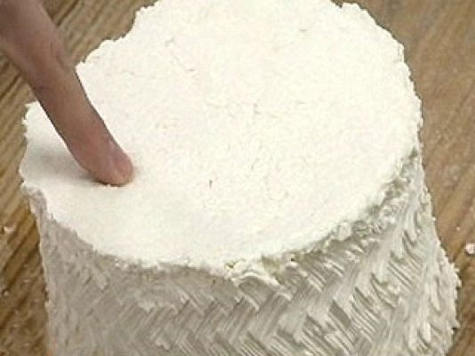 ¿Sabrías hacer una Torta del Casar?