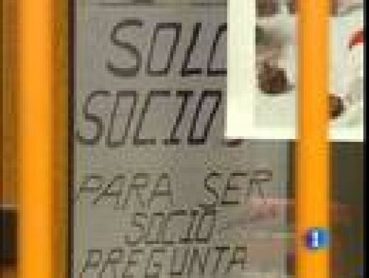 Telediario 1 - Fórmulas para fumar en los bares