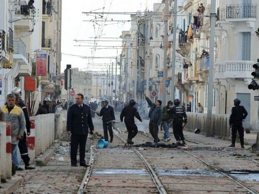 Telediario 1 - Presidente de Túnez promete cambios