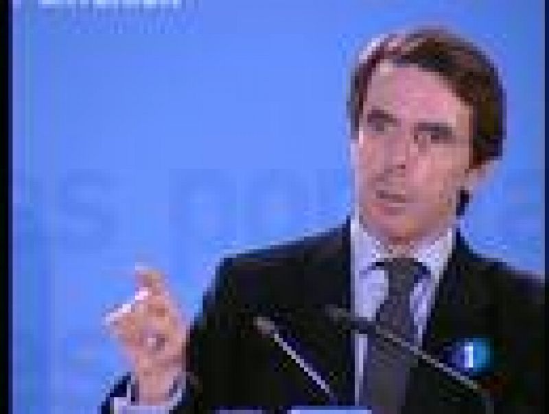 José María Aznar ha criticado con dureza la política económica del Gobierno 
