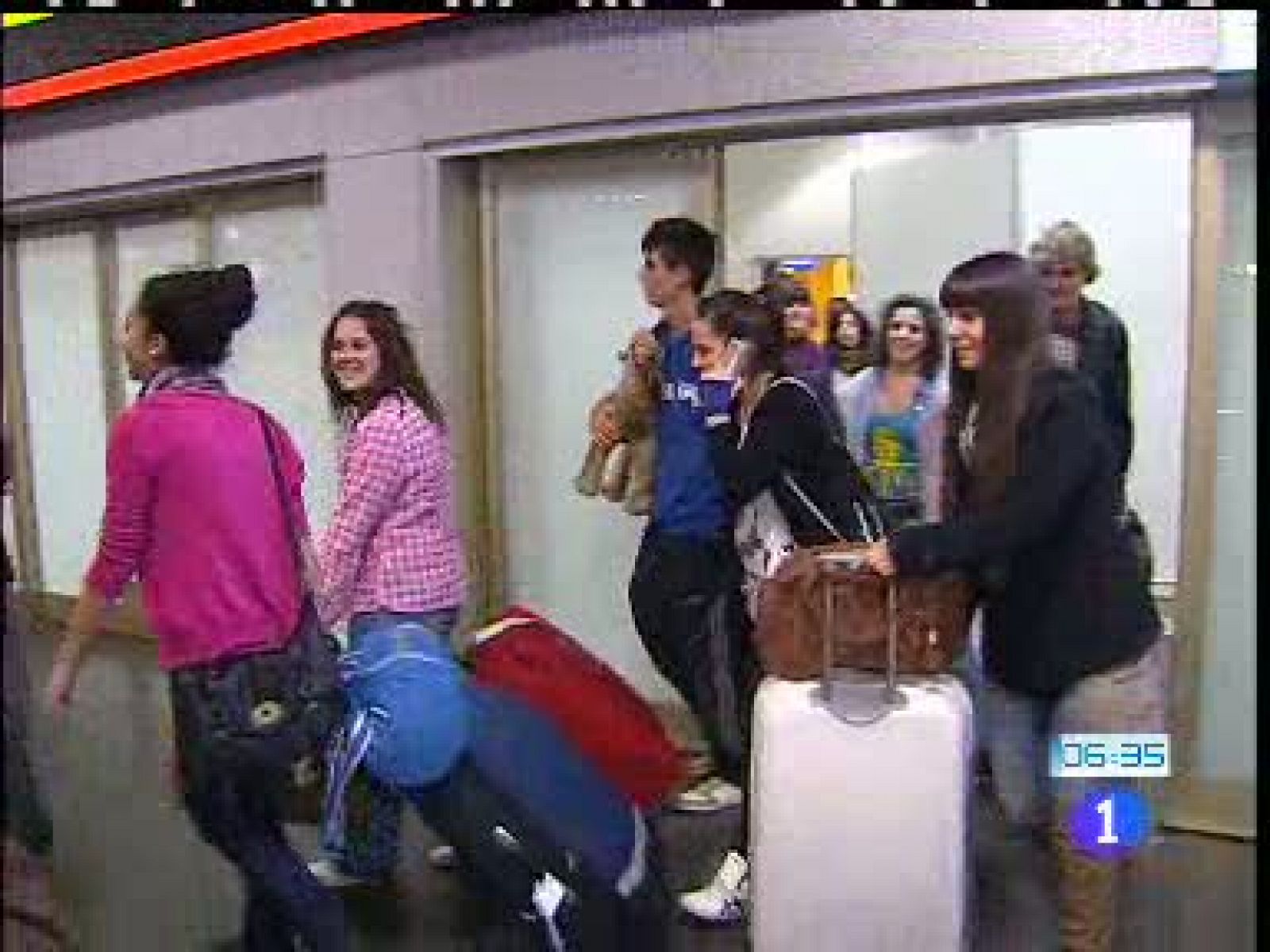 Llegan a Madrid los primeros turistas atrapados en Túnez | Ver