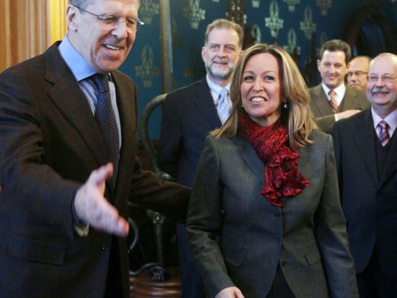 Ministra española aboga por "las mejores relaciones con Rusia"