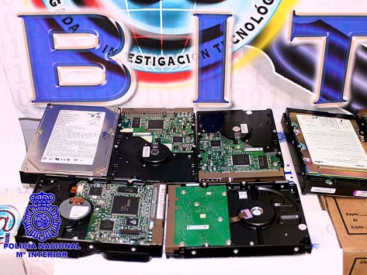 Telediario 1 - Cae una red de pornografía infantil