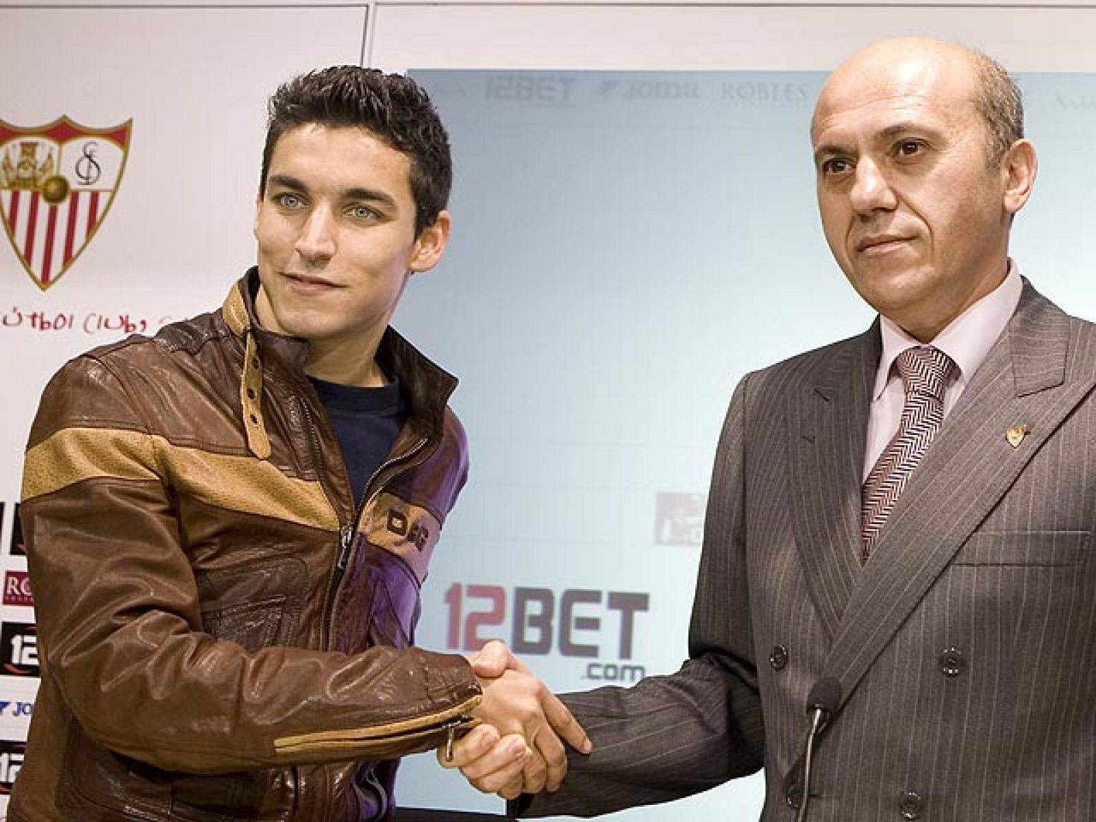 Navas, sevillista hasta 2015 | Ver