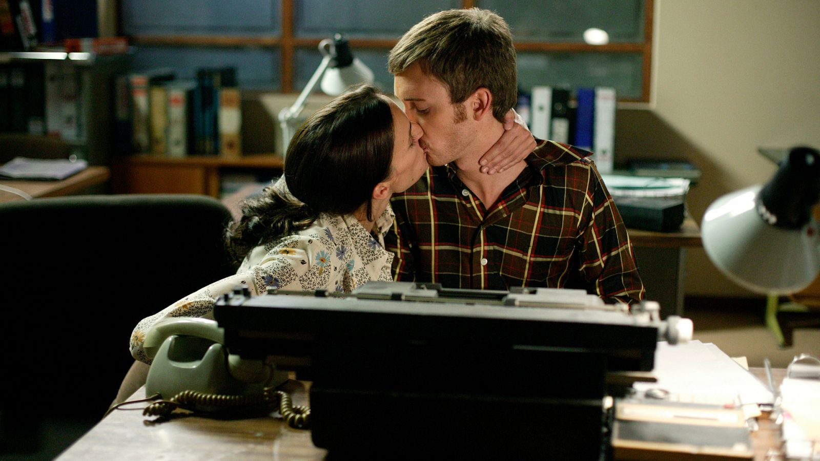 Cuéntame cómo pasó - T9 - Episodio 8: Camisas de once varas - Ver ahora