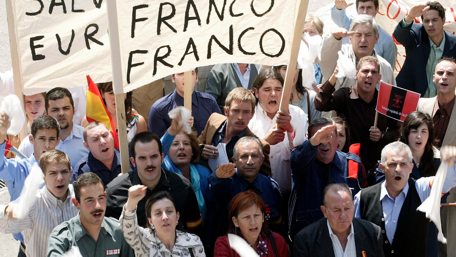 Cuéntame cómo pasó - T9 - Episodio 7: Significarse o no significarse - Ver ahora