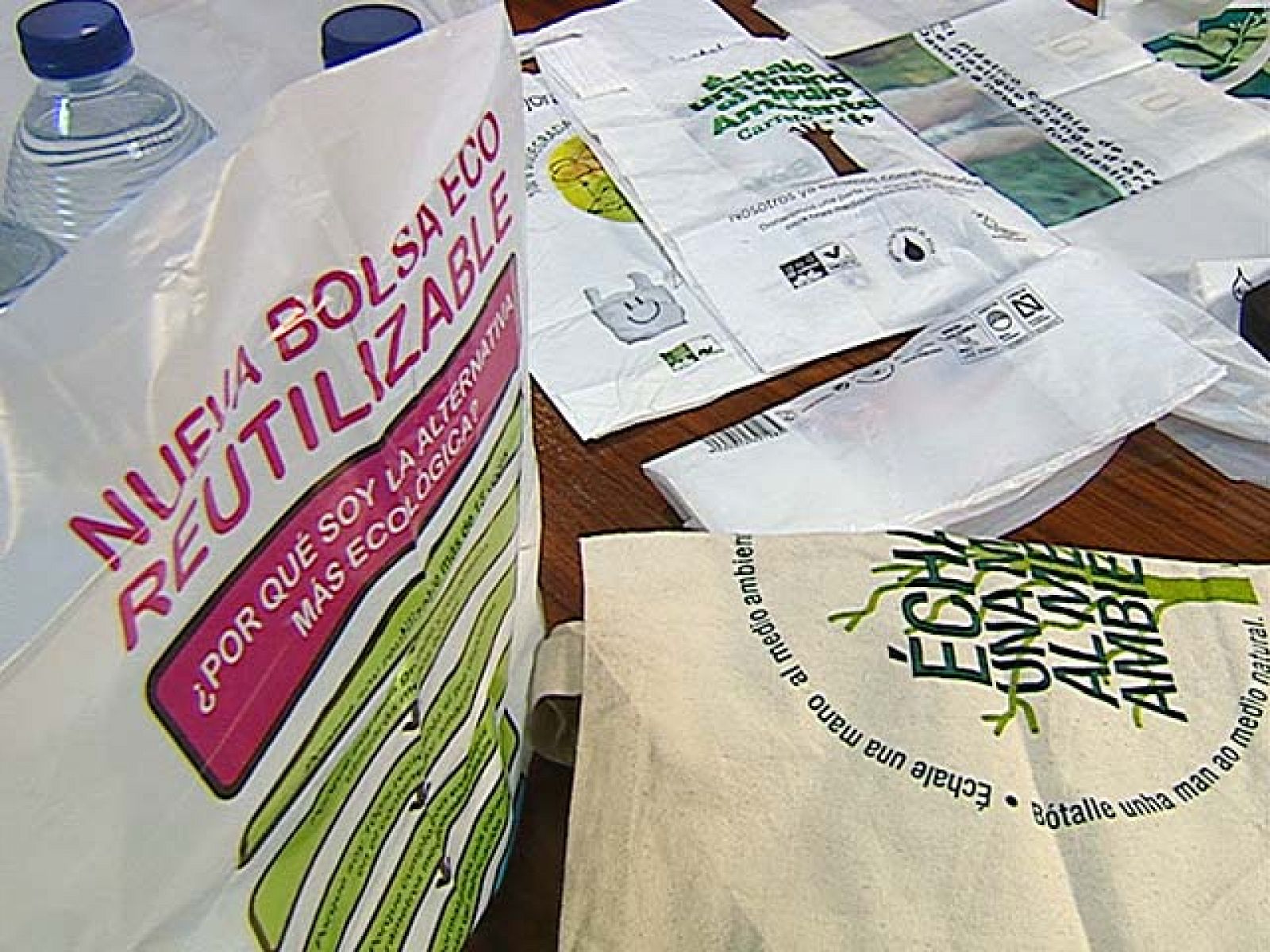 ¿Cómo acabar con las bolsas de plástico? | Ver