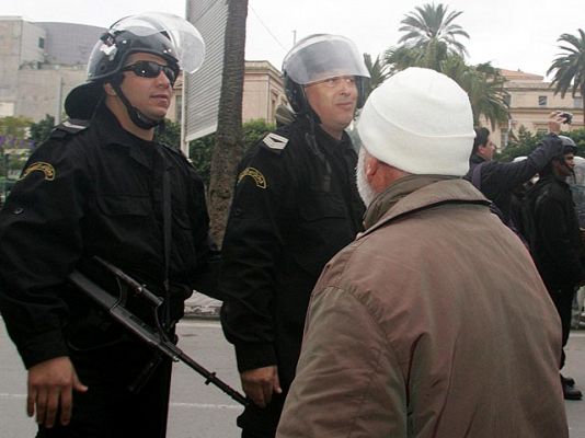 Protestas contra el Gobierno interino en Túnez