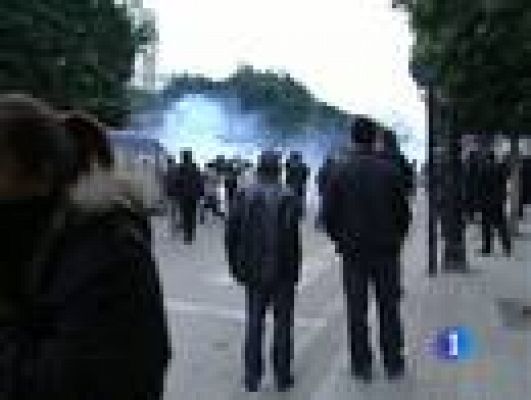 Telediario 1 - Sigue la tensión en Túnez