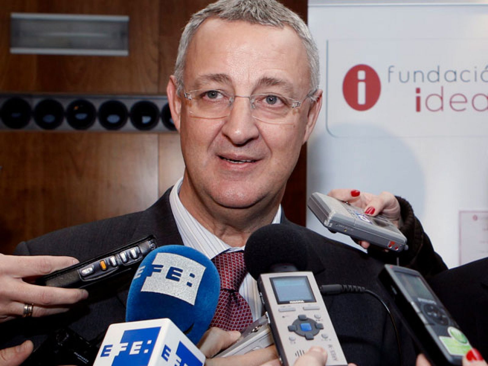 Jesús Caldera negociará con el resto de partidos la reforma de las pensiones