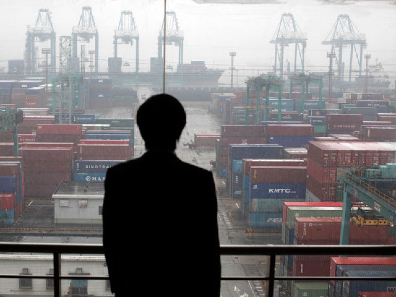 El dato negativo es que el Índice de Precios al Consumo se situó en el 3,3%.