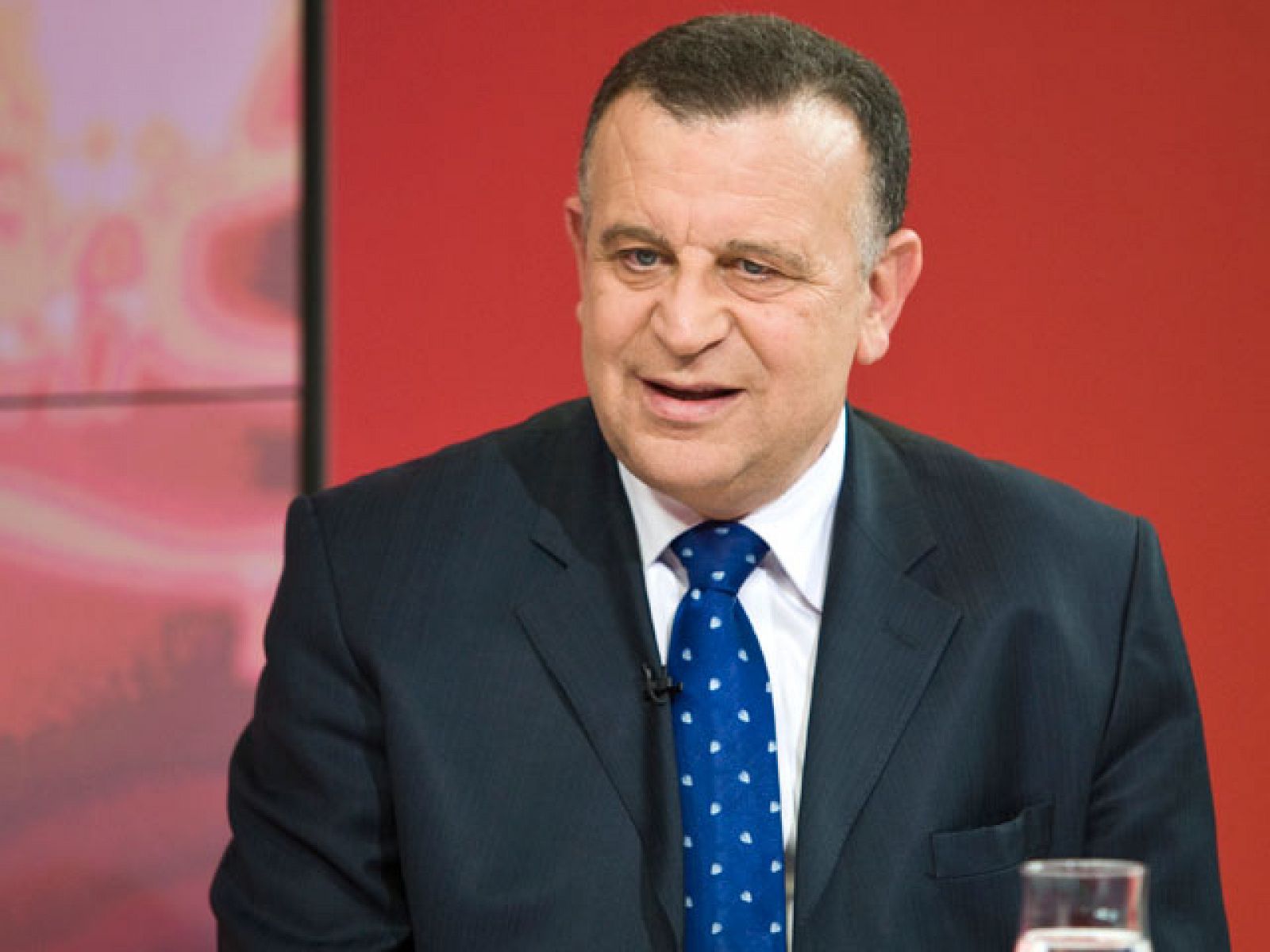 El embajador de Túnez en España: "El pueblo ha sido humillado por la esposa del expresidente" | Ver