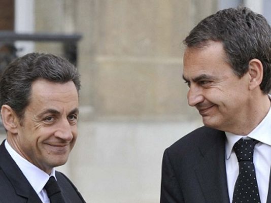  - Zapatero y Sarkozy, en pos del euro