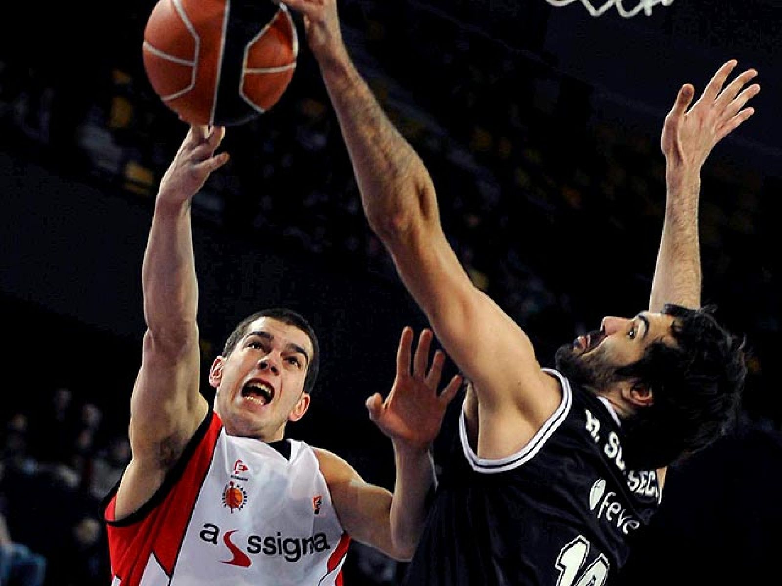 BB Basket 74 - 60 Manresa - Baloncesto en RTVE | Ver