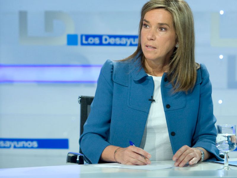 Ana Mato: "Zapatero no quiere irse ni muerto, su partido no quiere que se quede" 