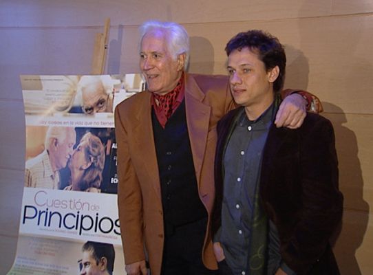 Telediario 1 - 'Cuestión de Principios', con Luppi