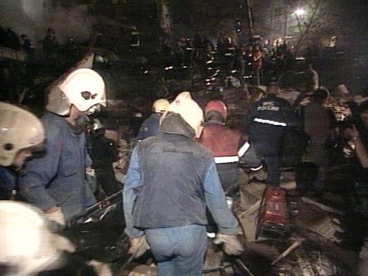 Telediario 1 - Atentados en Rusia contra civiles