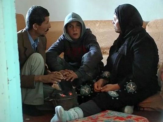 Telediario 1 - Familia del joven inmolado en Túnez