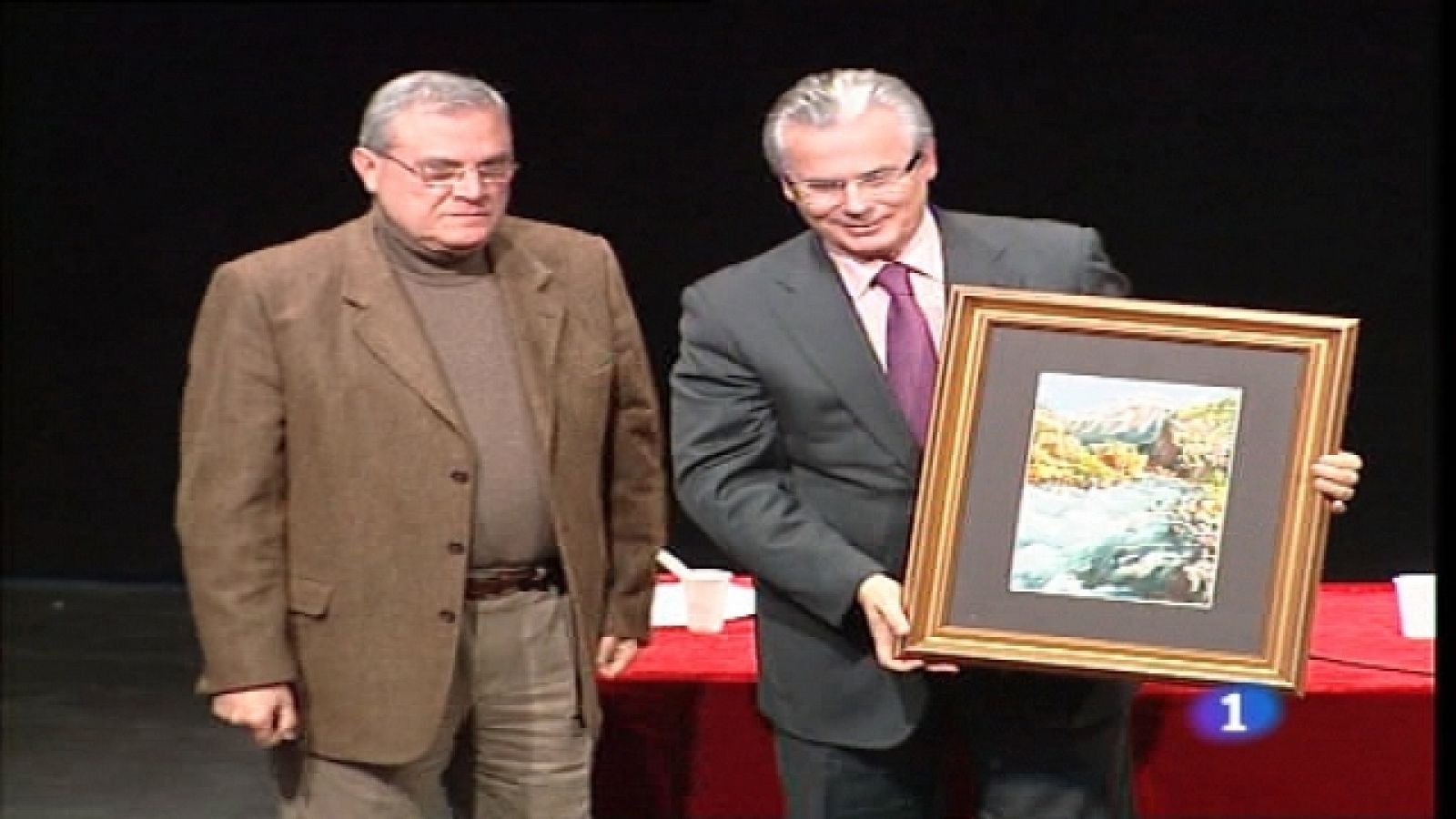 L'Informatiu Comunitat Valenciana - 25/01/11 | Ver