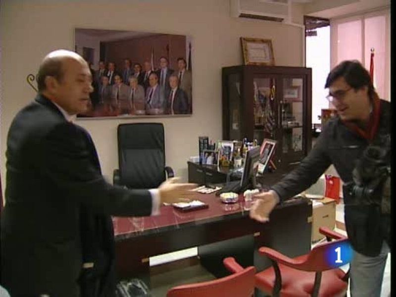 En Sevilla no han querido responder a la petición del Real Madrid de sanción al club hispalense por el anuncio del choque copero, aunque el partido ya ha sido declarado de alto riesgo.