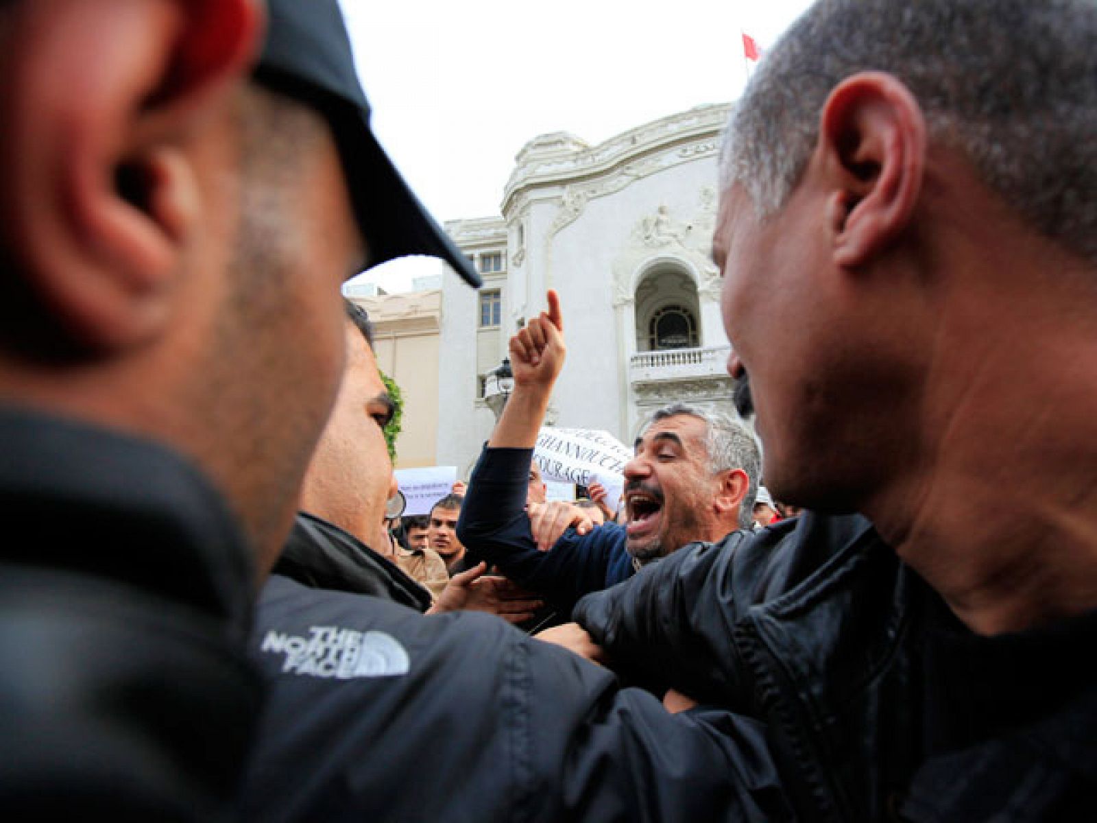 Telediario 1: Nueva día de protestas en Túnez | RTVE Play