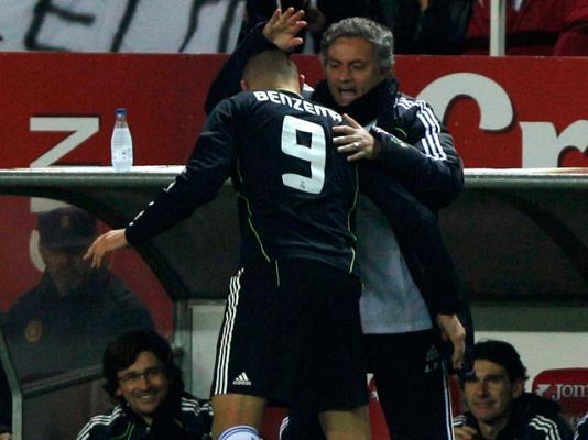 Telediario 1 - El Madrid toma ventaja ante el Sevilla