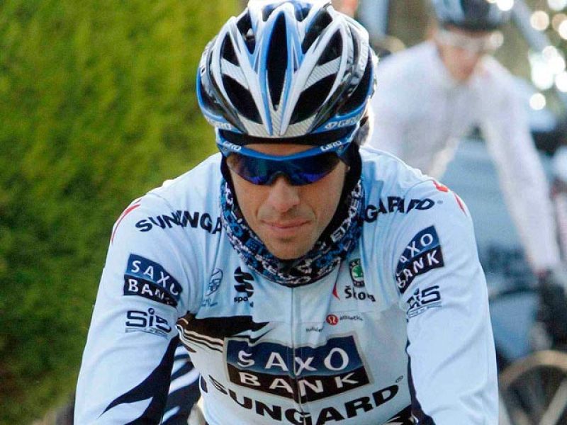 La RFEC ha hecho llegar a Contador su propuesta de sanción por su presunto dopaje por clembuterol. Un año, pero el ciclista tiene diez días para recurrir