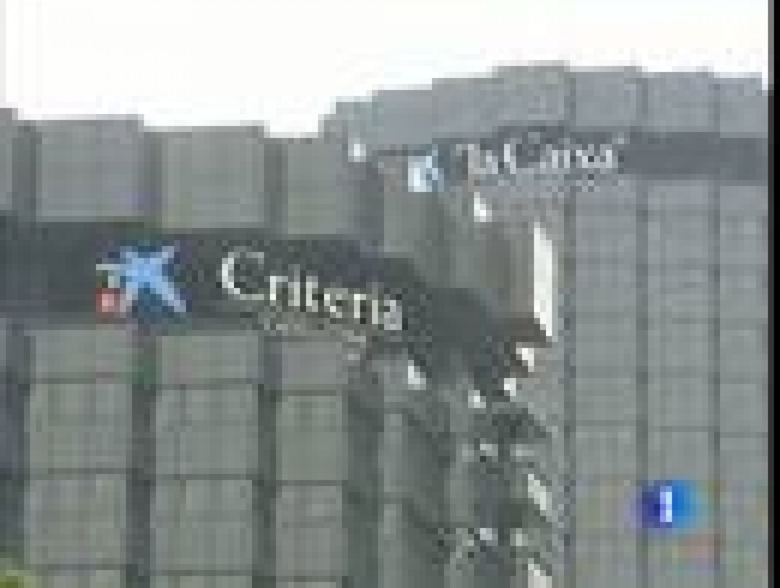 Telediario 1: La Caixa estudia ser banco | RTVE Play