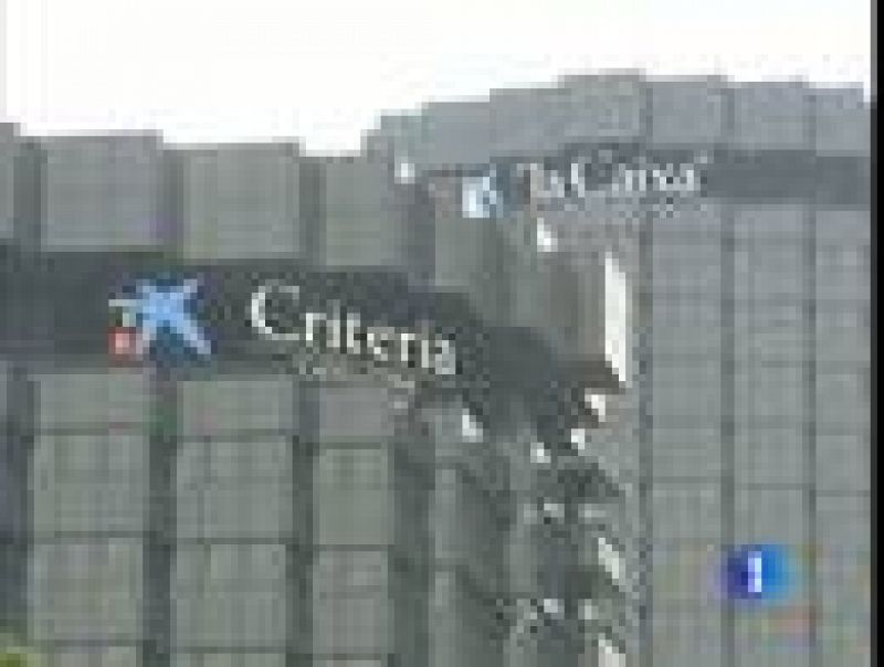 La Caixa, cuarto grupo financiero español, estudia convertirse en un banco