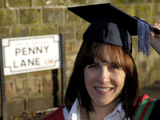 La 2 Noticias - Master en Beatlelogía