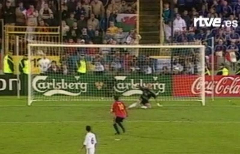 El penalti fallado de Raúl ante Barthez nos apeó de la Eurocopa de 2000.